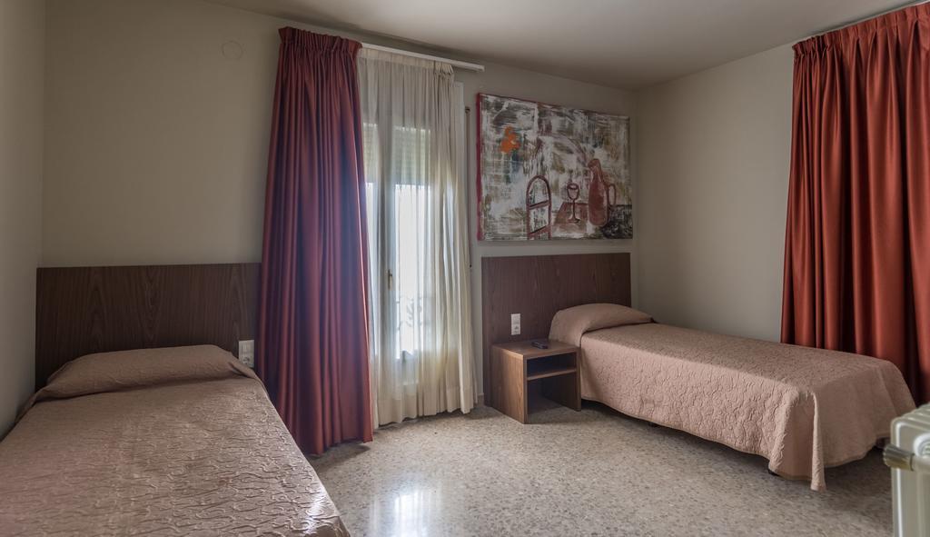 Hostal Sant Miquel Balaguer Eksteriør billede